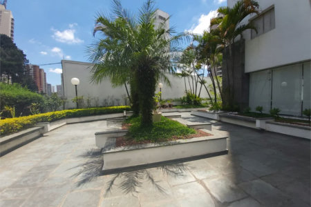 Apartamento à venda com 3 quartos, sendo 2 suítes, em Vila Andrade, São Paulo, SP