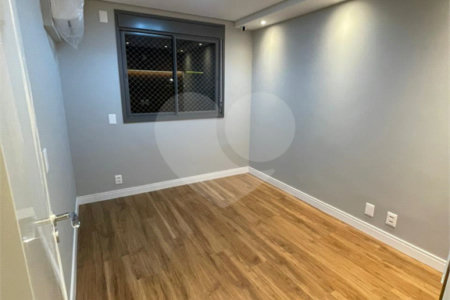 Apartamento à venda ou para alugar com 3 quartos, sendo 1 suíte, em Parque Industrial Tomas Edson, São Paulo, SP