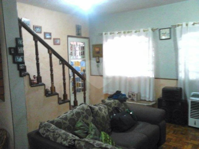 Sobrado à venda com 4 quartos, sendo 1 suíte,  em Tremembé, São Paulo, SP