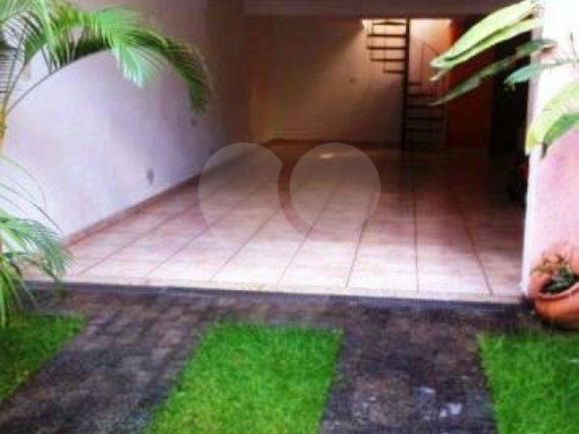 Sobrado à venda com 3 quartos, sendo 1 suíte,  em Parque Continental II, Guarulhos, SP