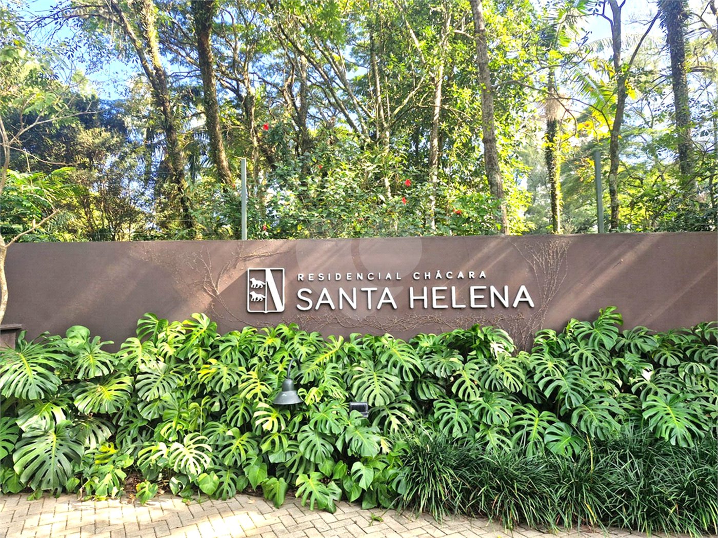 Terreno à venda no condomínio Chácara Santa Helena, São Paulo - SP