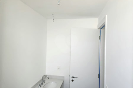 Apartamento à venda com 2 suítes em Vila Andrade, São Paulo, SP