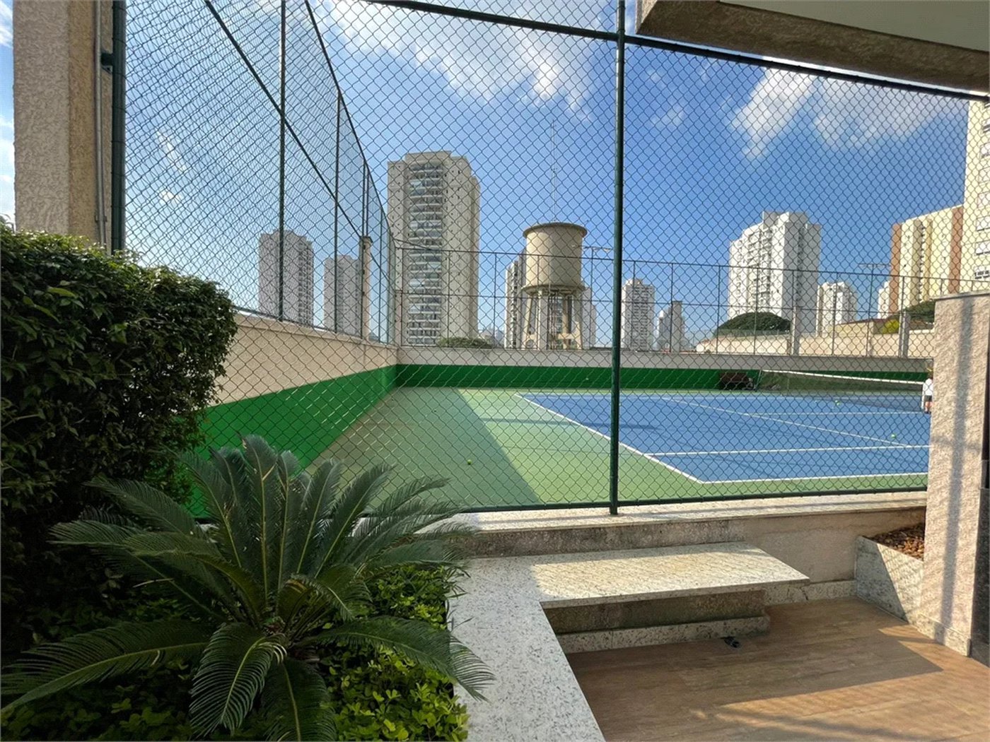 Apartamento à venda com 3 suítes em Vila Romana, São Paulo, SP