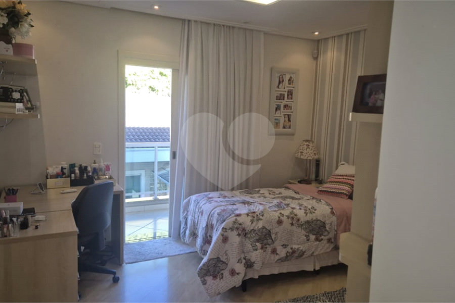 Sobrado à venda com 3 quartos, sendo 1 suíte, em Tremembé, São Paulo, SP