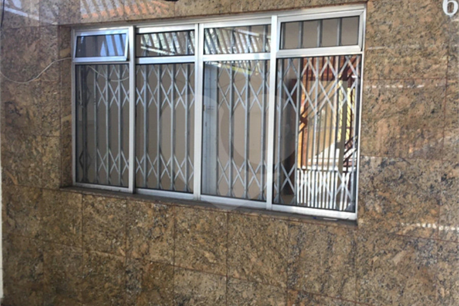 Sobrado à venda com 4 quartos, sendo 1 suíte, em Tremembé, São Paulo, SP