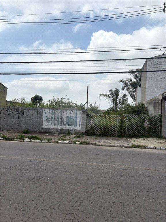 Terreno à venda em Jardim Quaresmeira, Suzano, SP