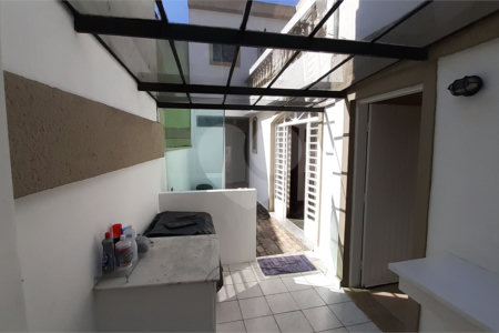 Sobrado à venda com 4 quartos, sendo 1 suíte,  em Planalto Paulista, São Paulo, SP