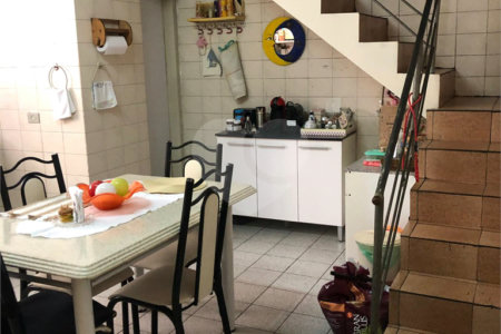 Sobrado à venda com 4 quartos em Água Branca, São Paulo, SP