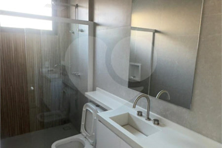 Casa à venda com 3 suítes no condomínio Vale das Águas, Bragança Paulista - SP