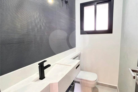 Casa à venda com 3 suítes no condomínio Residencial Golden Ville, Itapetininga - SP