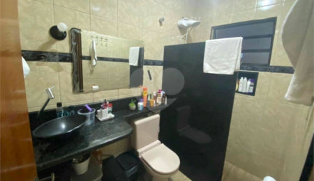 Casa à venda com 3 quartos, sendo 1 suíte,  em Cidade Líder, São Paulo, SP