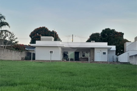 Casa à venda com 3 suítes no condomínio Village Ipanema 1, Araçoiaba da Serra - SP