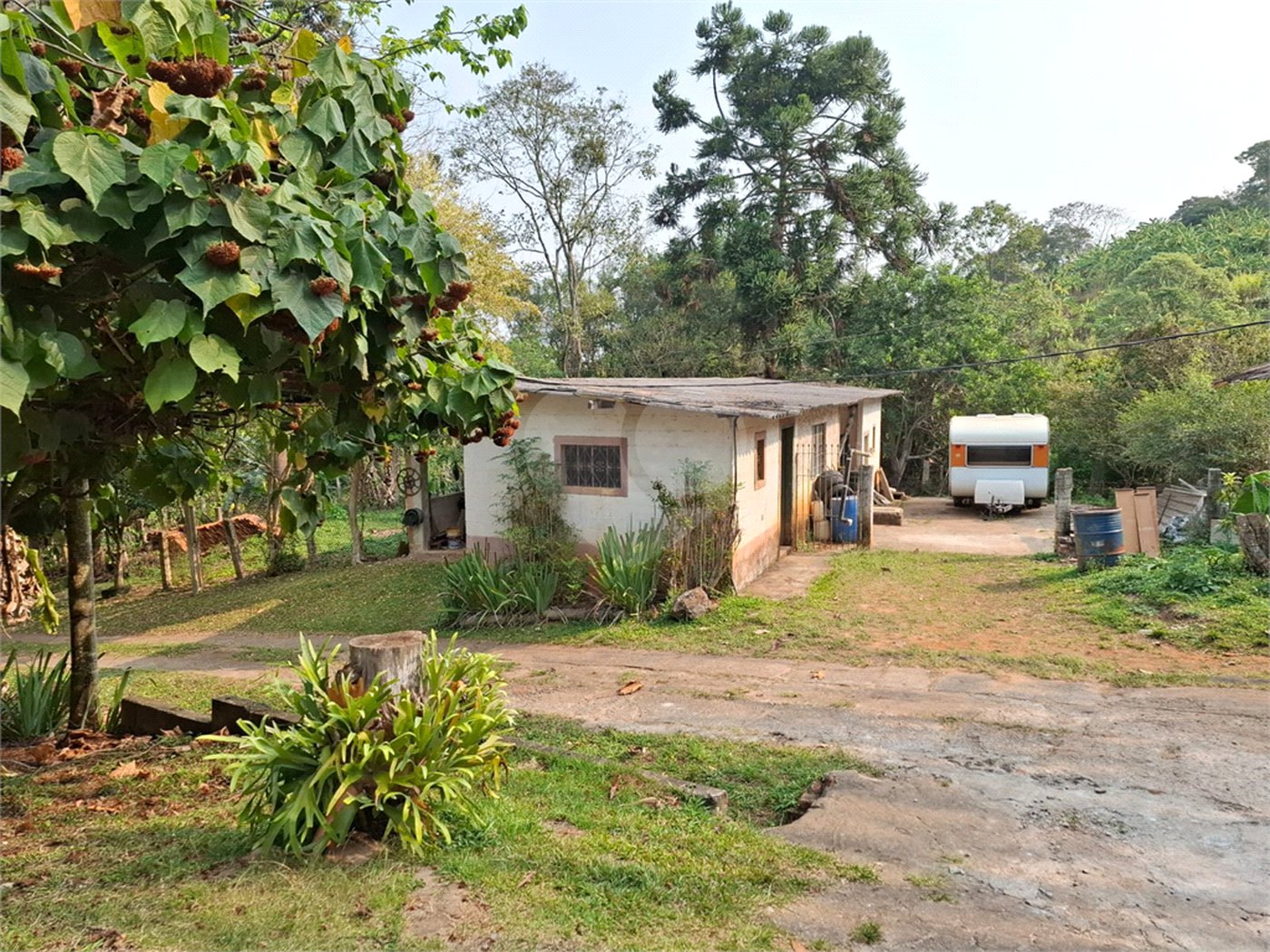 Sítio à venda com 3 quartos, sendo 1 suíte, em Bairro do Cambará, São Roque, SP