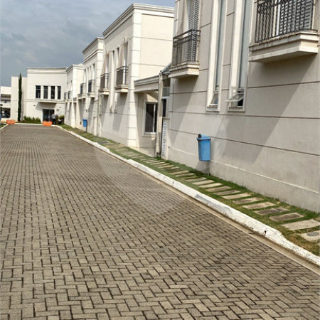 Casa à venda com 3 quartos, sendo 1 suíte, no condomínio Residencial Belle Ville Itaycy, Indaiatuba - SP