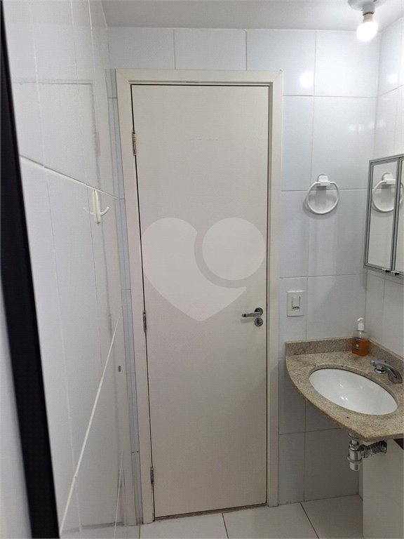 Apartamento à venda com 2 quartos em Jardim Esmeralda, São Paulo, SP