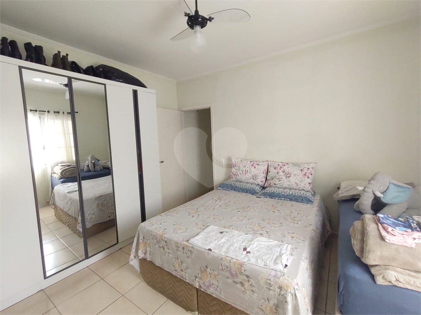 Casa à venda com 3 quartos, sendo 2 suítes, em Jardim Mangalot, São Paulo, SP