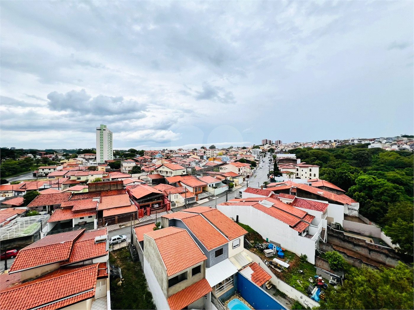 Apartamento para alugar com 2 quartos, sendo 1 suíte, em Jardim Piratininga, Sorocaba, SP