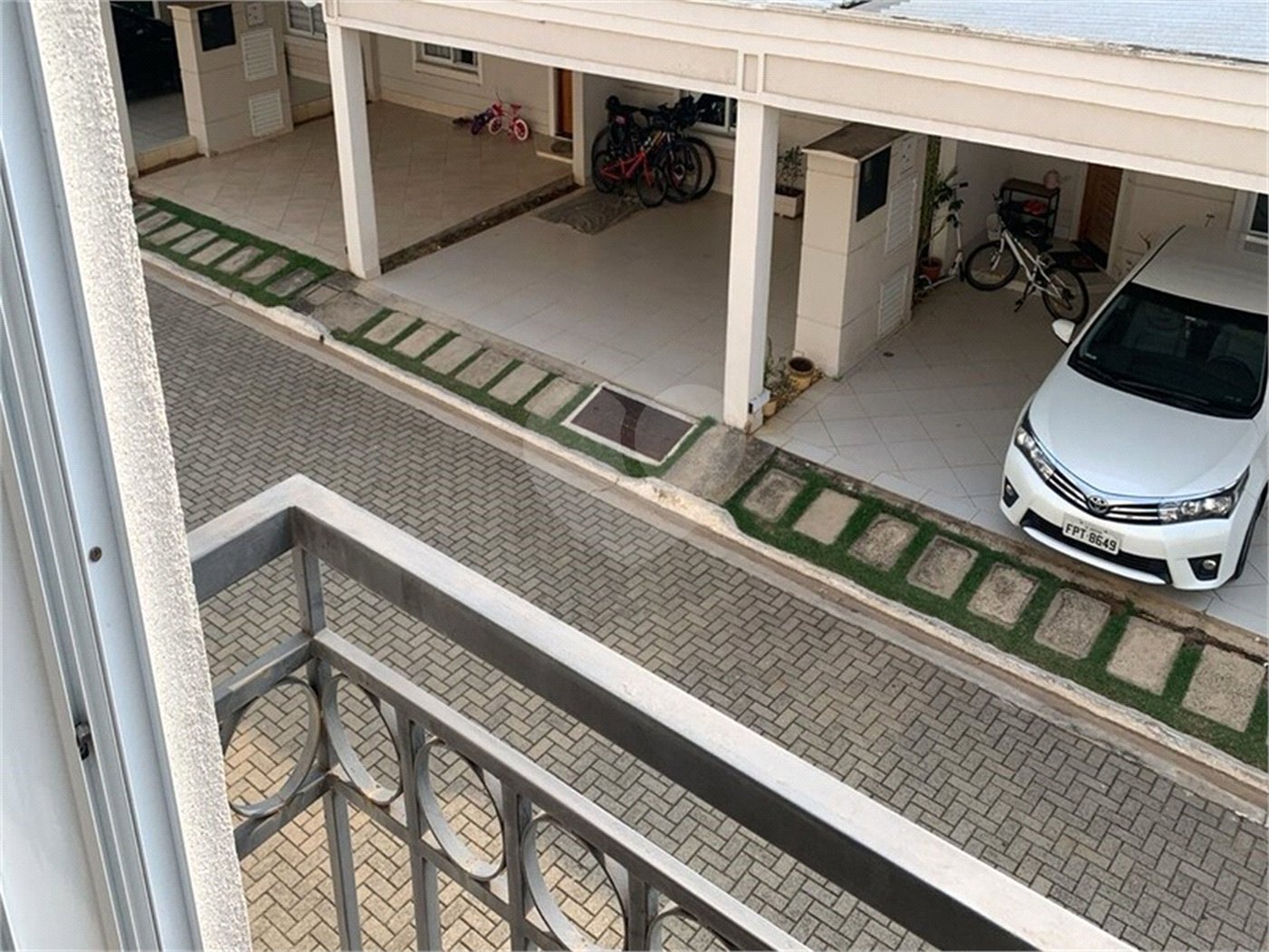Casa à venda com 3 quartos, sendo 1 suíte, no condomínio Residencial Belle Ville Itaycy, Indaiatuba - SP