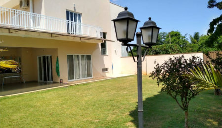 Casa à venda com 3 quartos, sendo 1 suíte,  no condomínio Jd Portal de Itaici, Indaiatuba - SP