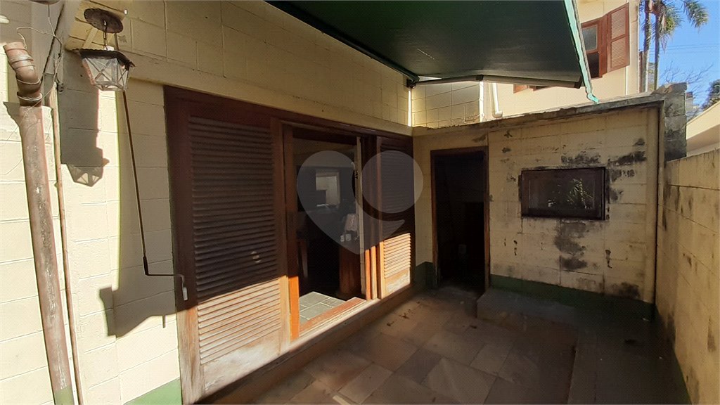 Casa à venda com 3 quartos, sendo 1 suíte, em Alto da Boa Vista, São Paulo, SP