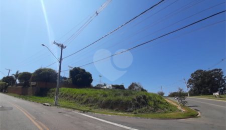 Terreno à venda com 1 suíte em Bosque, Vinhedo, SP