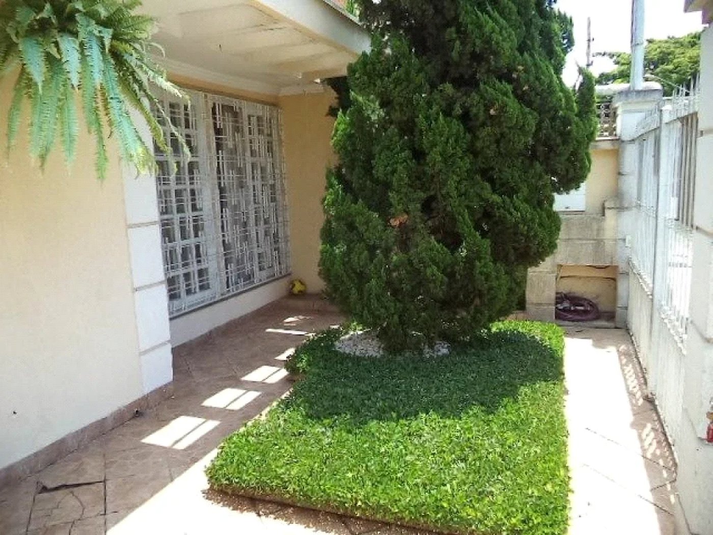 Casa à venda com 4 quartos, sendo 2 suítes, em Jardim Trussardi, São Paulo, SP