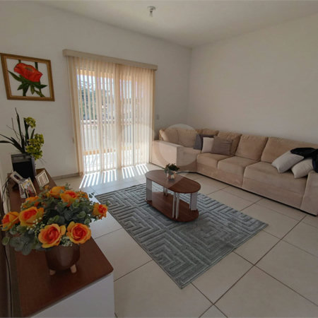 Casa à venda com 3 quartos, sendo 1 suíte,  em Loteamento Jardim do Sol (mailasqui), São Roque, SP