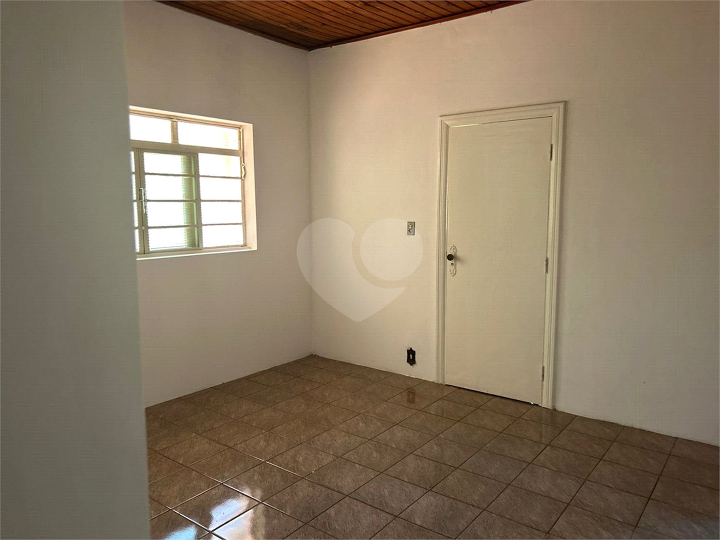 Casa para alugar com 6 quartos, sendo 3 suítes, no Centro, São Manuel, SP