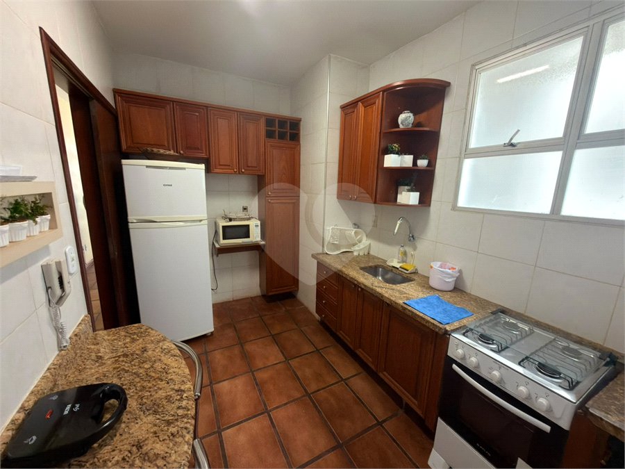 Apartamento à venda com 3 quartos, sendo 1 suíte, em Vila Nova, Cabo Frio, RJ