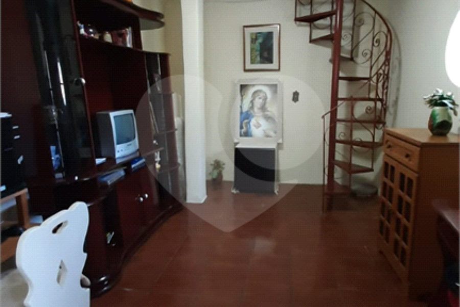 Sobrado à venda com 2 quartos em Horto, São Paulo, SP