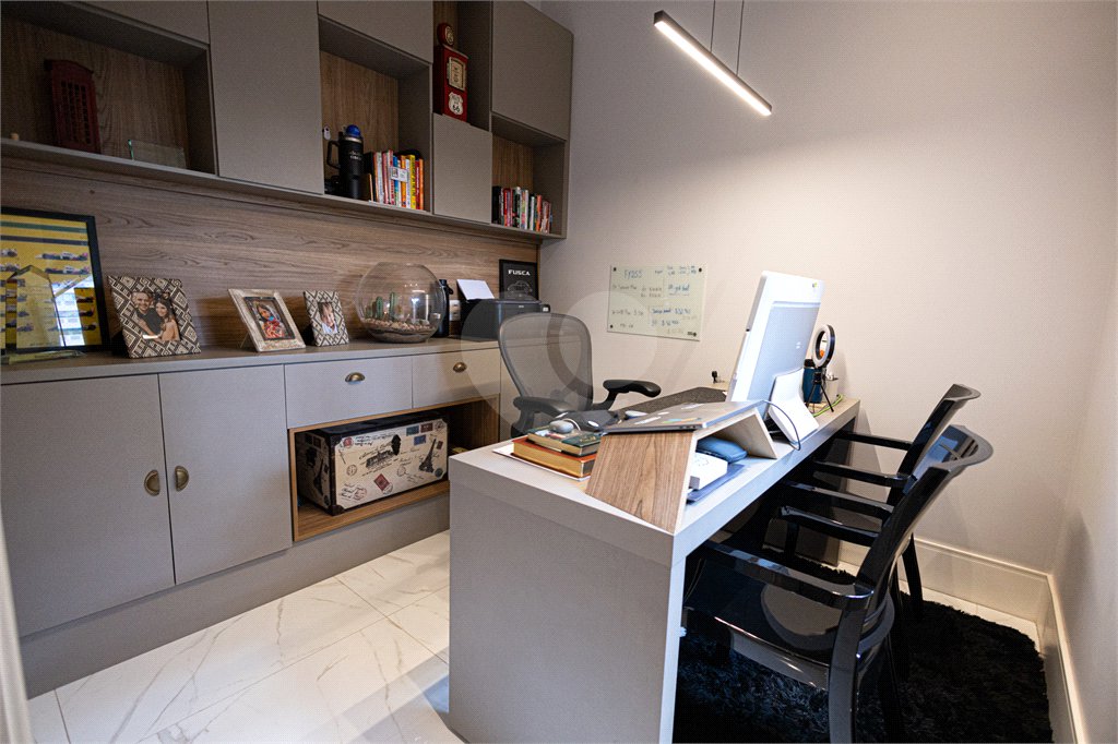 Apartamento à venda com 5 quartos, sendo 4 suítes,  em Parque Reboucas, São Paulo, SP