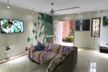 Duplex à venda com 3 quartos, sendo 1 suíte, em Santíssimo, Rio de Janeiro, RJ