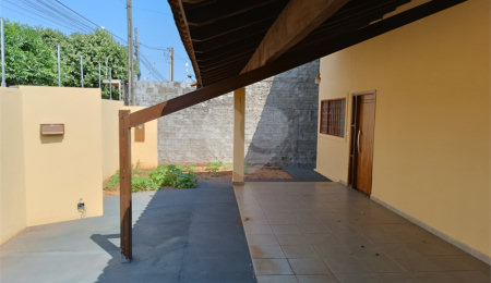 Casa à venda com 3 quartos em Parque São Carlos, Três Lagoas, MS