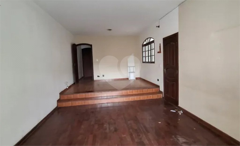 Sobrado à venda com 3 quartos, sendo 1 suíte, em Jardim Bonfiglioli, São Paulo, SP