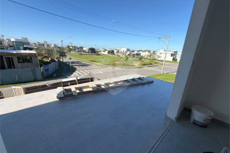 Casa em condomínio à venda com 4 quartos, sendo 3 suítes, em Ogiva, Cabo Frio, RJ
