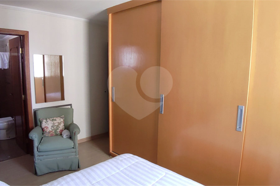 Apartamento à venda com 3 quartos, sendo 1 suíte,  em Vila Paulicéia, São Paulo, SP