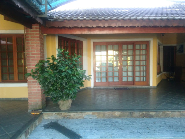 Chácara à venda com 4 suítes em Jundiaizinho (terra Preta), Mairiporã, SP