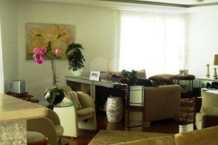 Apartamento à venda com 4 quartos, sendo 2 suítes, em Santa Teresinha, São Paulo, SP
