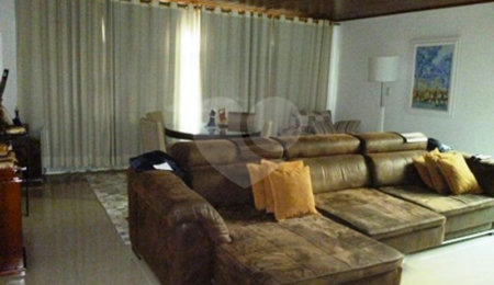 Sobrado à venda com 3 suítes em Vila Medeiros, São Paulo, SP