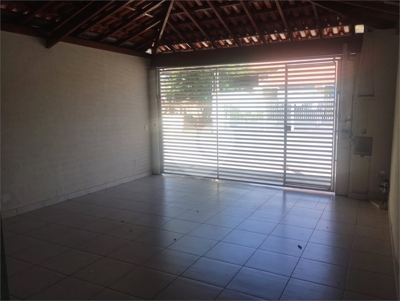 Casa à venda com 3 quartos, sendo 1 suíte, em Parque Industrial, São José dos Campos, SP