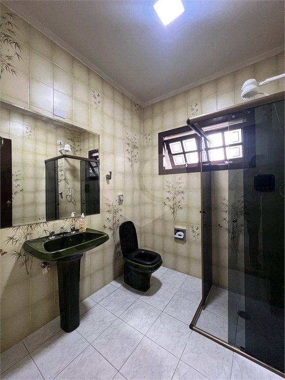 Sobrado à venda com 3 quartos, sendo 1 suíte, em Conjunto Habitacional Brás Cubas, Mogi das Cruzes, SP