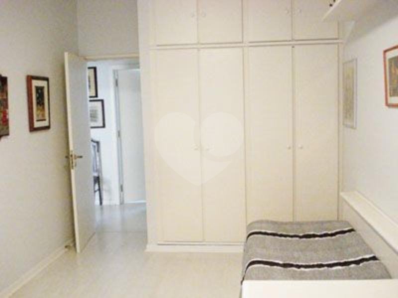 Apartamento à venda com 4 quartos, sendo 1 suíte, em Jardim Paulista, São Paulo, SP