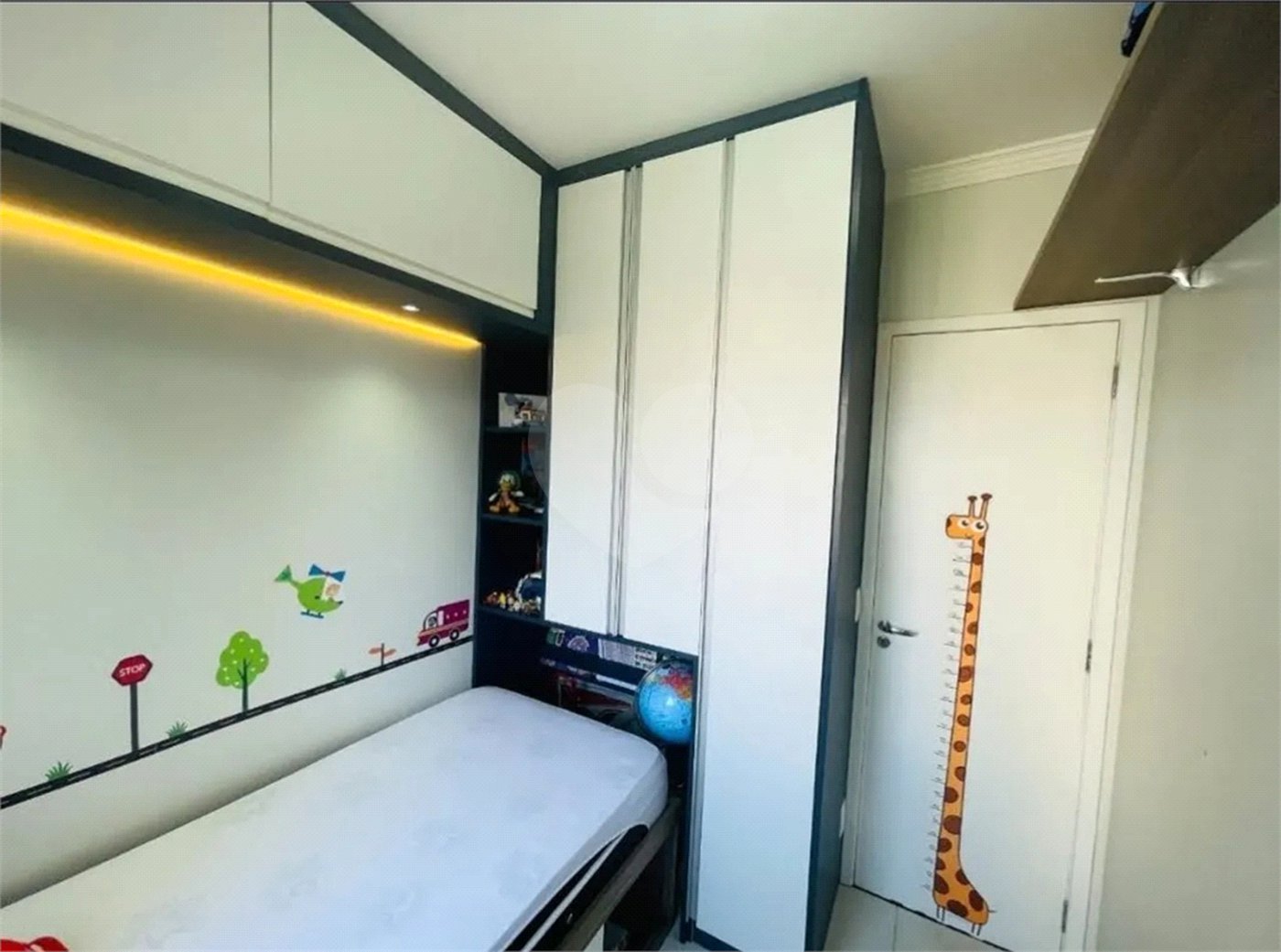 Apartamento à venda com 3 quartos, sendo 1 suíte, em Jardim Adhemar de Barros, São Paulo, SP