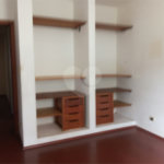 Casa à venda com 3 quartos, sendo 1 suíte, em Vila Nivi, São Paulo, SP