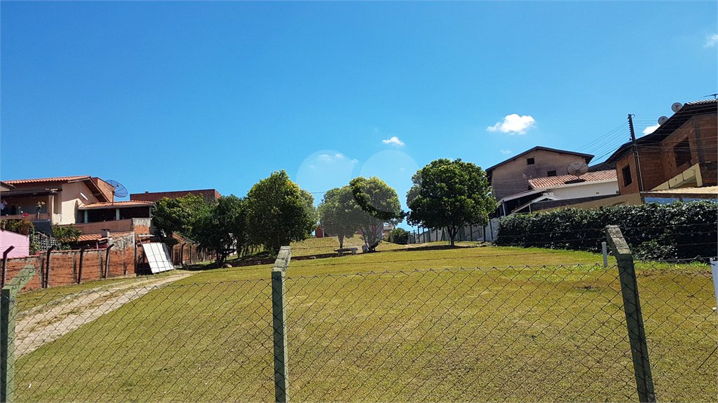 Chácara à venda com 3 quartos, sendo 2 suítes, em Capela, Vinhedo, SP