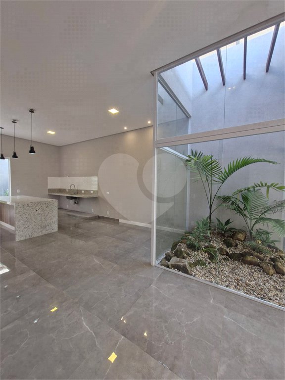 Casa à venda com 3 quartos, sendo 1 suíte, em Pinheirinho, Vinhedo, SP