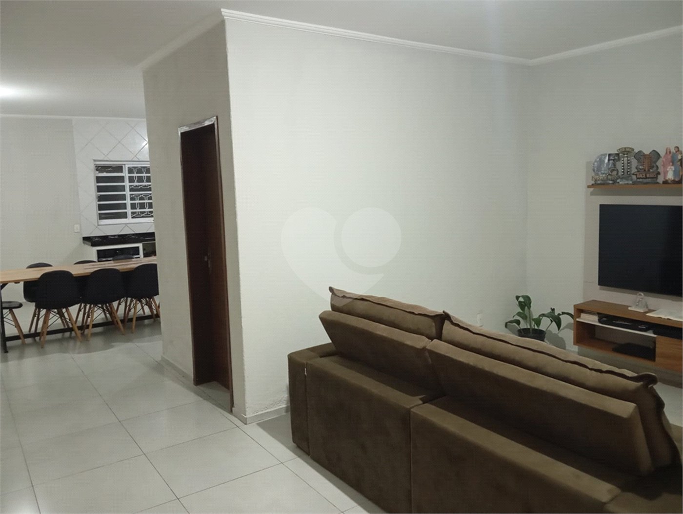 Casa à venda com 3 quartos, sendo 1 suíte, em Jardim dos Ipês, Mairinque, SP