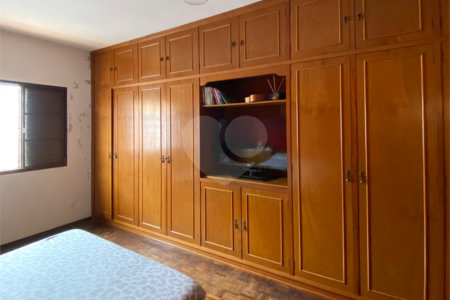 Casa à venda com 4 quartos, sendo 1 suíte, em Jardim do Estádio, Itu, SP
