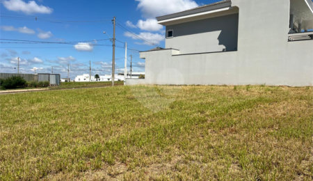 Terreno à venda em Loteamento Residencial Golden Ville, Itapetininga, SP