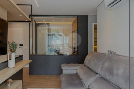 Apartamento à venda com 2 quartos, sendo 1 suíte,  em Chácara Santo Antônio, São Paulo, SP